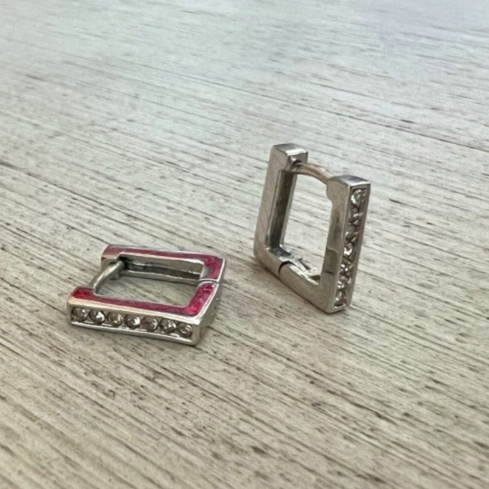 VINCE CAMUTO SQUARE HOOP EARRINGS
